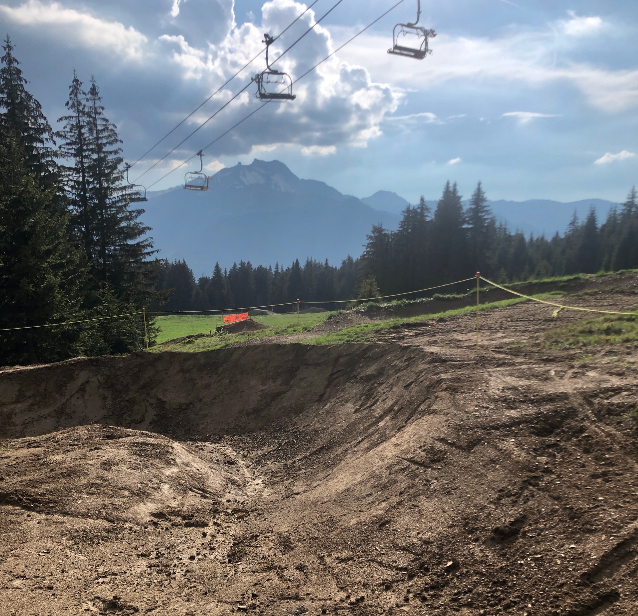 Super Morzine Trail building