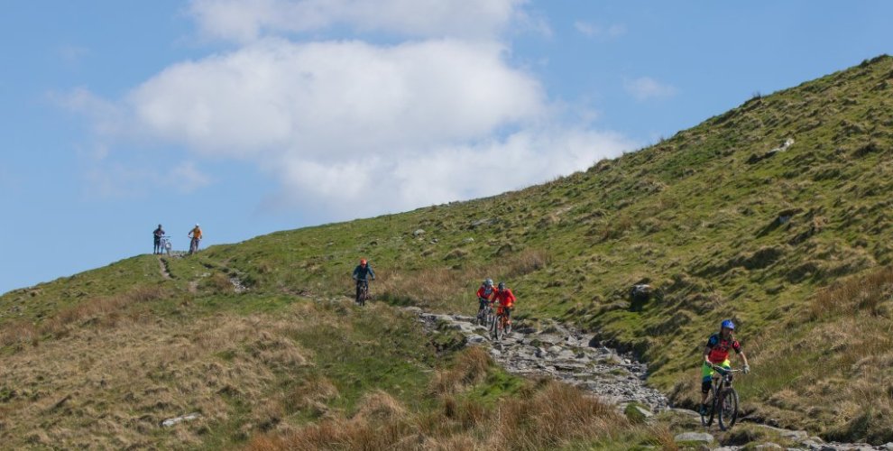 Mountain biking in Pont Scethin