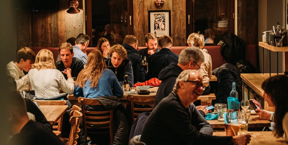 Busy restaurant Morzine