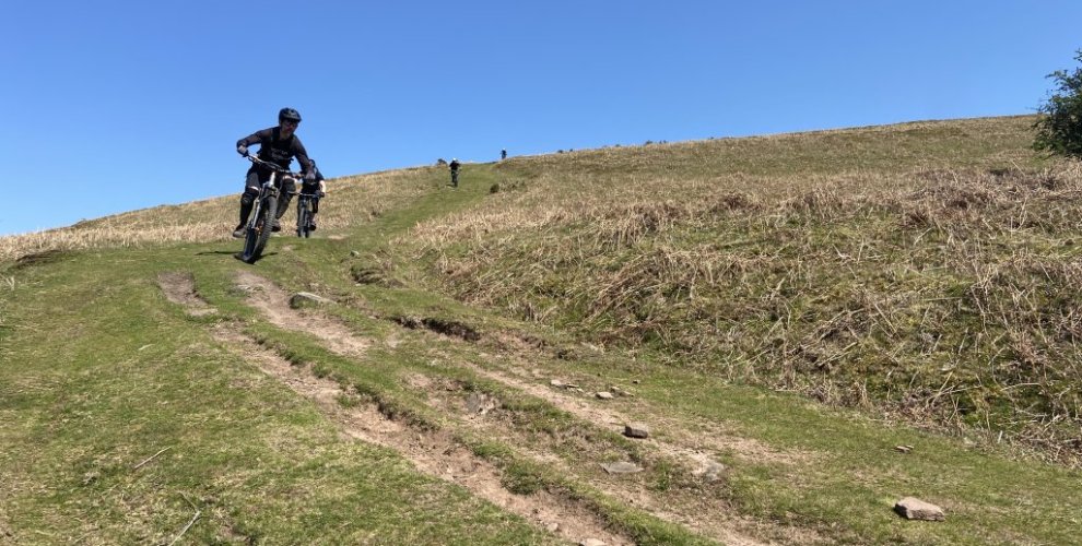 Wide open MTB descent in Brecon Beacons