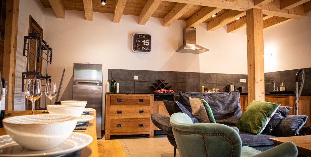 bike apartment morzine