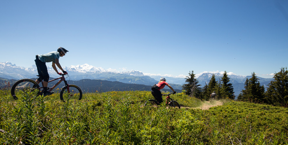 MORZINE BACKCOUNTRY ADVENTURE TOUR 