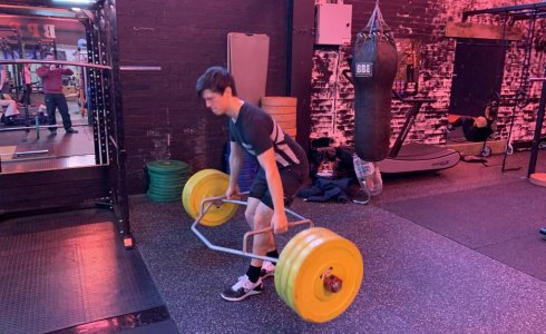 Split leg deadlift to build bike specific strength