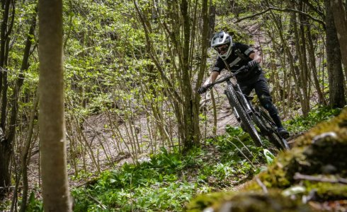 Lee Huskinson pops a manual in pietra ligure