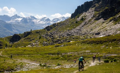 Epic singletrack in La Thuile