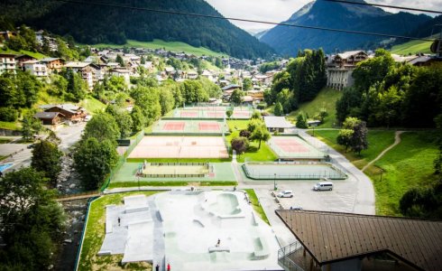 Morzine tennis courts multipass - MTB Beds