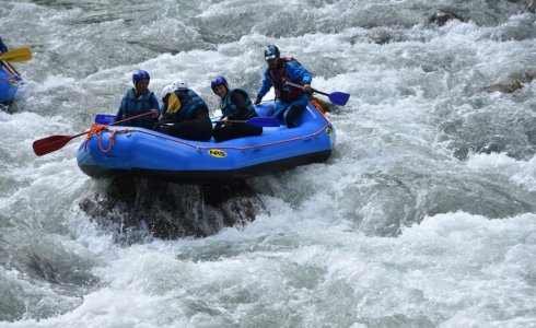 White water rafting costs in Morzine - MTB Beds
