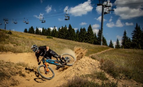 Ash Cotterell berm exposion super morzine