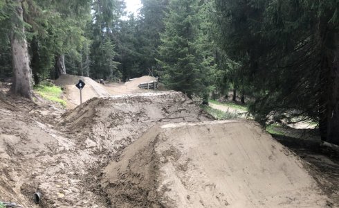 Dirt jumps in Morzine