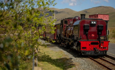 snowdon railway train