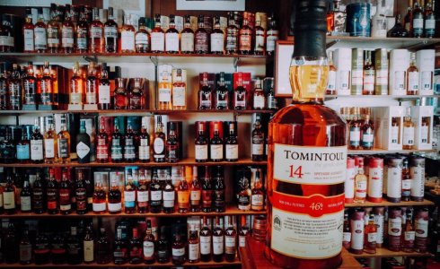 whiskey distillery 