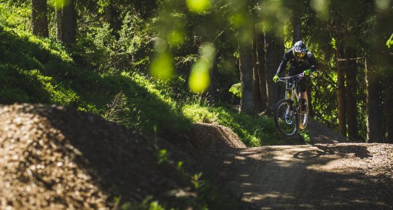 MOUNTAIN BIKE PHOTO MORZINE