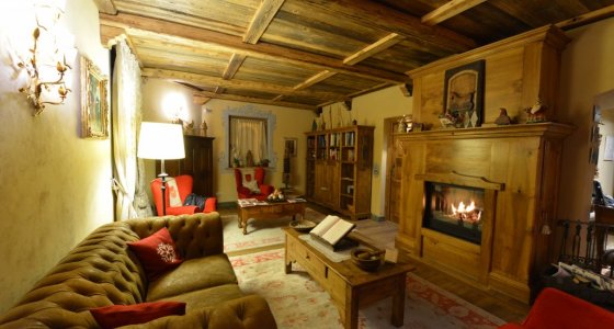 fireplace aosta mtb accommodation