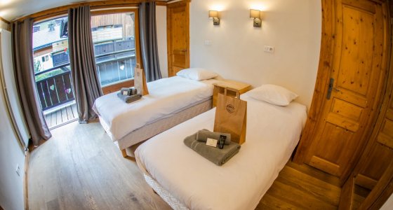 Chalet Chapelle bedroom MTB accommodation in Morzine