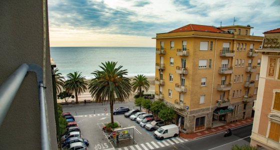 Sea View Bike Hotel Serviced Apartment MTB Beds Finale