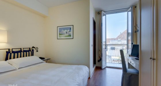 bedroom Finale Ligure bike hotel