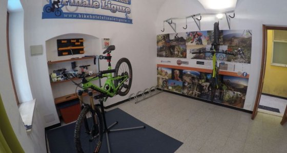 workshop Finale Ligure bike hotel