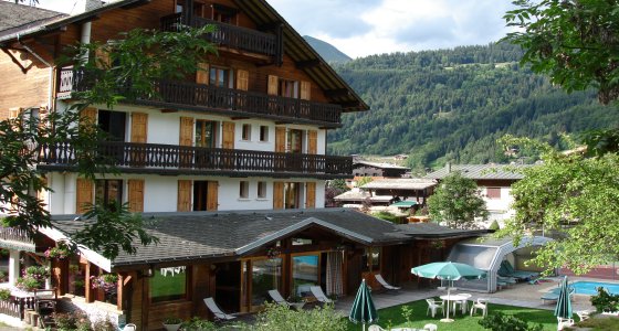 fleur des neige hotel morzine