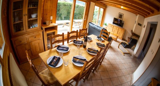 Petit Claire Morzine Dining Area