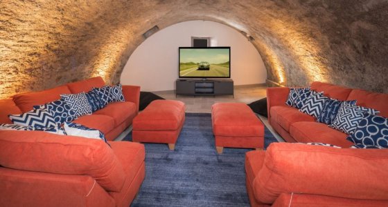 SELF CATERED MORZINE SUMMER