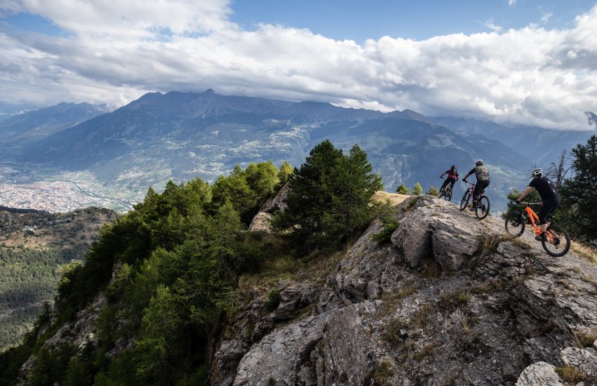 Spring and Autumn MTB Tour in Aosta Valley